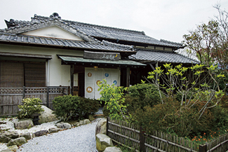 三日月庵