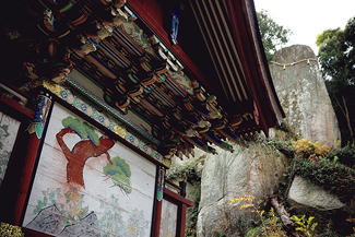 岩上神社