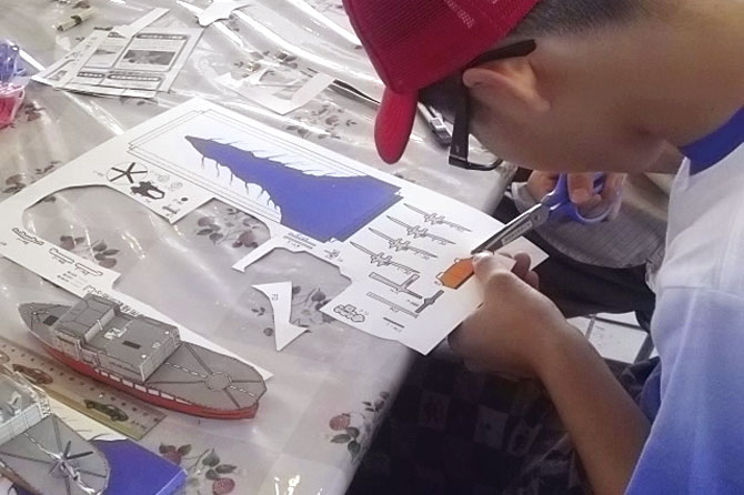 船のペーパークラフト