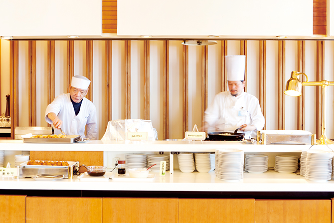 ホテル明山荘 オープンキッチン