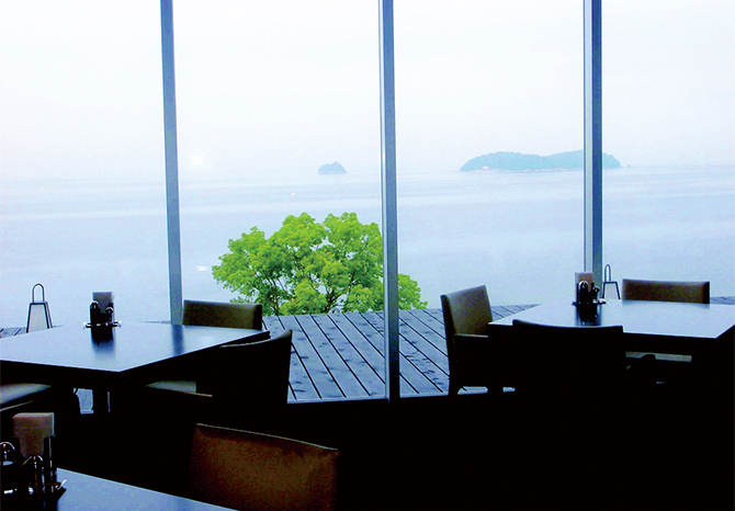 ホテル明山荘 海上
