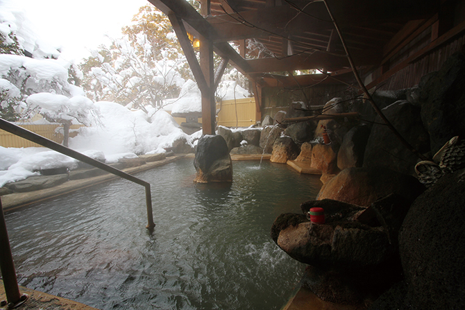 源泉かけ流しの宿 朝日荘