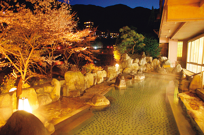 一度は浸かりたい 大阪から行けるお花見露天風呂8選 関西 じゃらんニュース