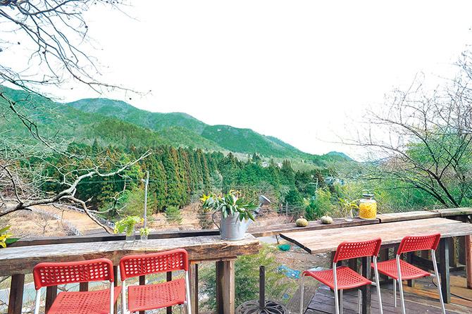 テラスでリラックス 都市部からすぐの絶景カフェ 関西 中国 四国 じゃらんニュース