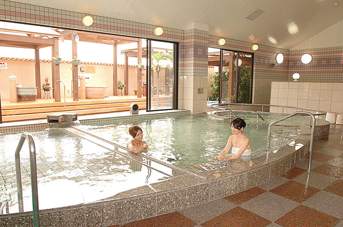 洋風大浴場のザブ~ン