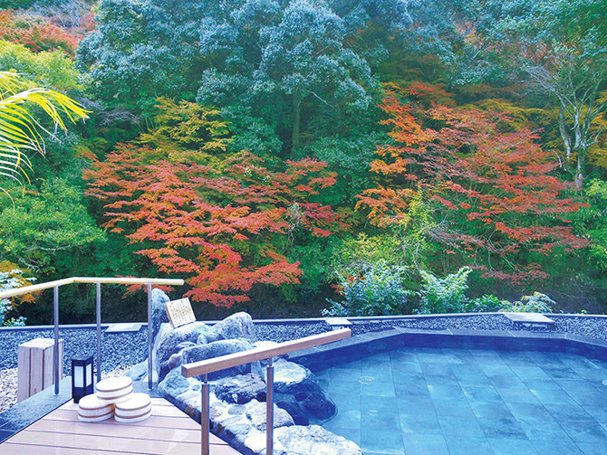 湯船から紅葉絶景を堪能♪おすすめ日帰り紅葉露天風呂7選【中国・四国】 |じゃらんニュース 湯船から紅葉絶景を堪能♪おすすめ日帰り紅葉露天風呂7選【中国・四国】 |じゃらんニュース