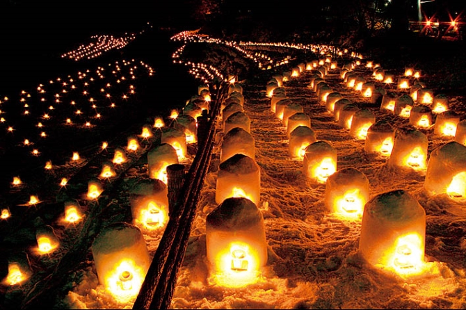 湯西川温泉かまくら祭