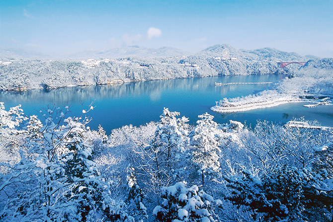 冬の絶景17選 東海 ムード満点の銀世界はデートにおすすめ じゃらんニュース