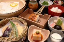 【京都】美味しい湯豆腐の店おすすめ4選！老舗から風情あるお店など＜2024年＞