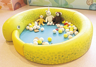 下関市次世代育成支援拠点施設　ふくふくこども館