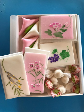 加賀志きし（加藤晧陽堂　金沢駅あんと店）