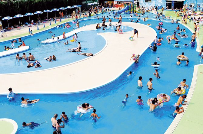 関西のおすすめ水遊びスポット17選 大型レジャープールやファミリー向けビーチも じゃらんニュース