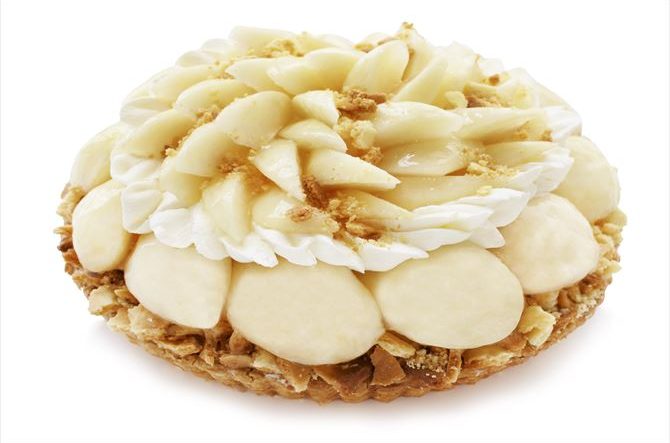 カフェコムサに 桃 と パイナップル を使った 旬 のフルーツケーキが登場 じゃらんニュース