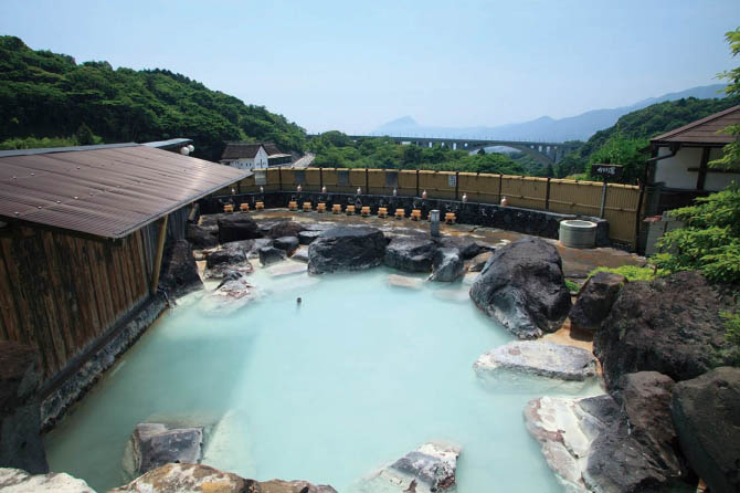 みょうばん湯の里