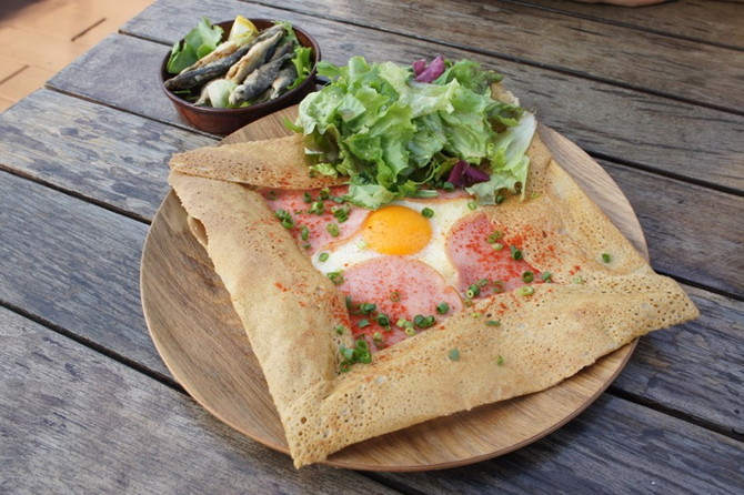 Cafe Madu 江の島店