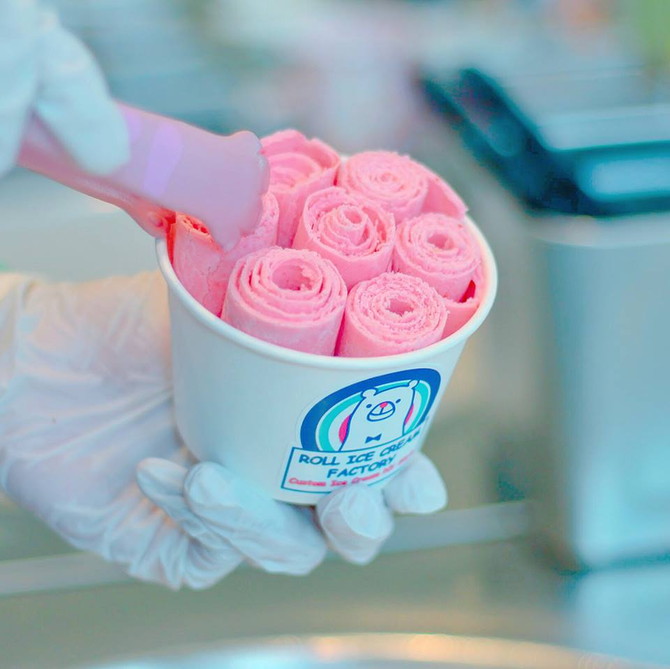 ROLL ICE CREAM FACTORY 名古屋・ラシック店