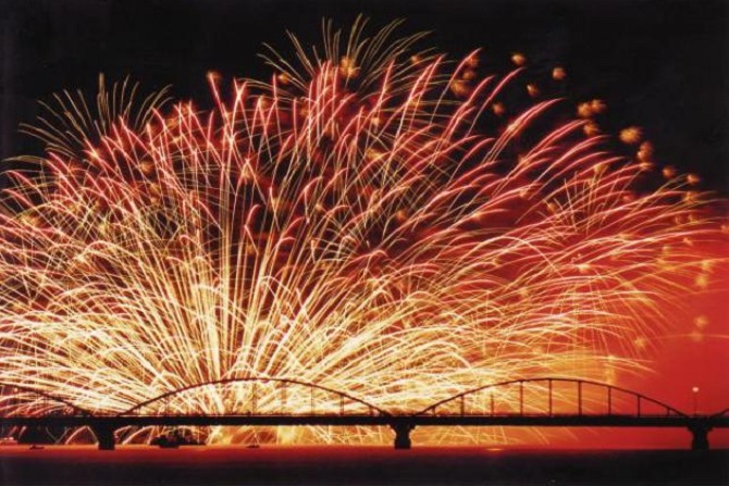 今週開催 東京近郊の 花火大会 35選 江戸川 や 松戸 幕張 も 19年8月1日 4日 じゃらんニュース 今週開催 東京近郊の 花火大会 35選 江戸川 や 松戸 幕張 も 19年8月1日 4日 じゃらんニュース