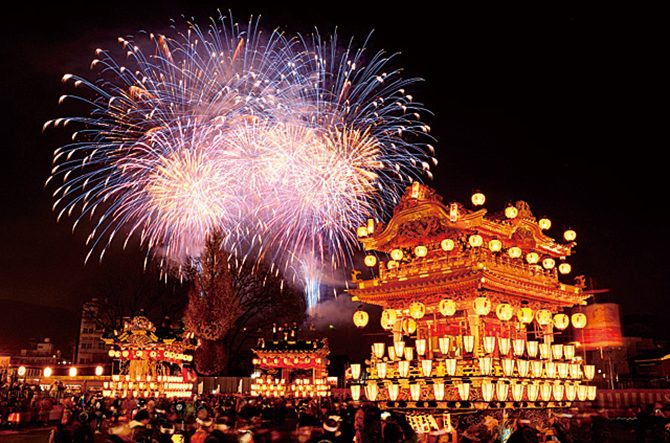 全国 冬の花火24選 澄みきった夜空に映える感動の景色 19 2 じゃらんnet