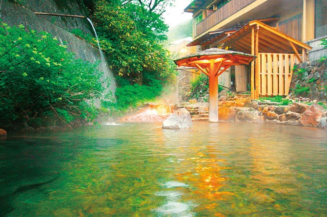 関東近郊 温泉のプロが感動した 絶景日帰り温泉 22選 湯船からの最高の景色を 19 2 じゃらんnet