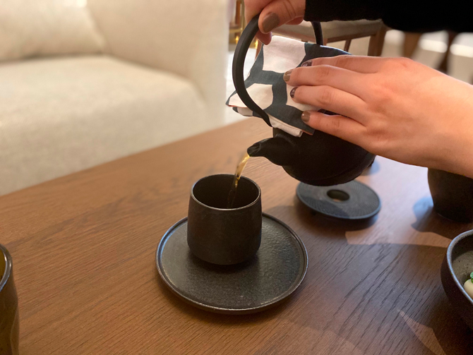 レトロモダンな博物館内のカフェ