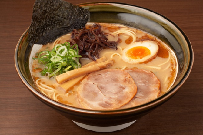 画像出典：PIXTA　熊本ラーメン
