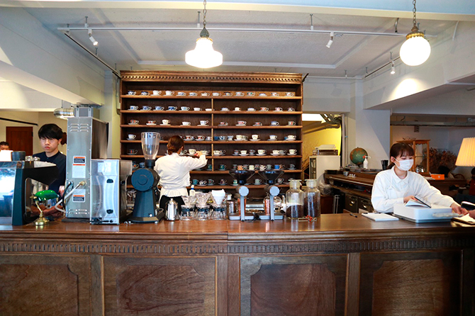 from afar/「スイーツの美味しい」カフェ