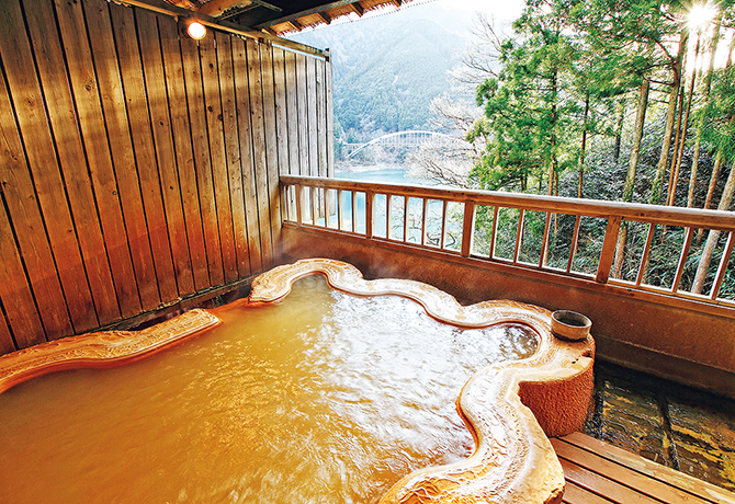 山鳩湯