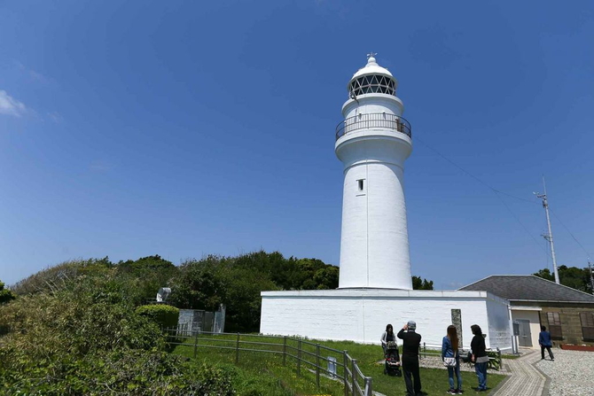 画像出典:じゃらん観光ガイド 潮岬灯台