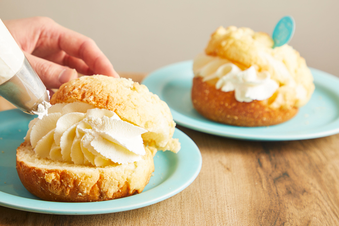 生クリーム専門店ミルクが「milkの生クリームメロンパン」を期間