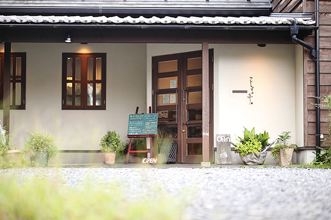 Pâtisserie Café こんま亭