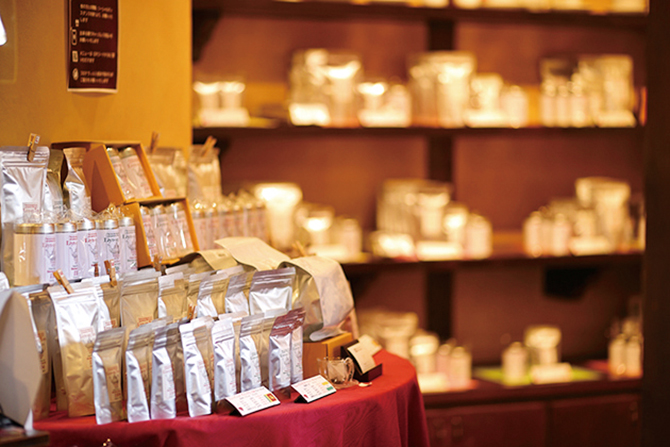 紅茶専門店 TEAS Liyn-an