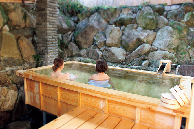 湯来温泉湯元貸切露天風呂「誠の桧湯」