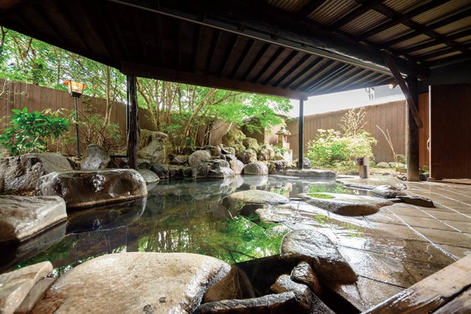 由布院 いよとみ