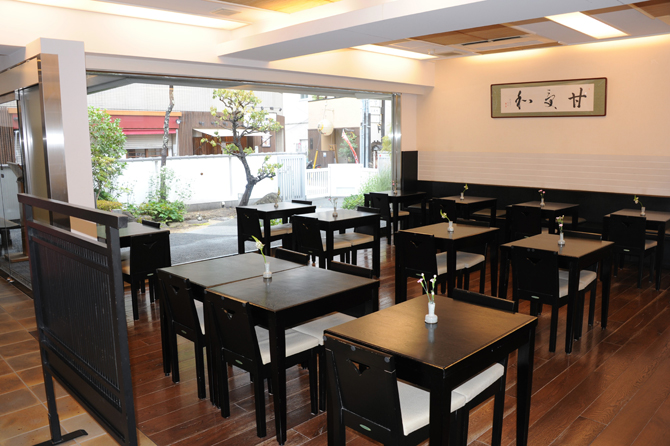 鎌倉・豊島屋プロデュースのスイーツ&パン店