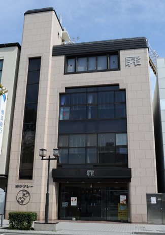 鎌倉・豊島屋プロデュースのスイーツ&パン店