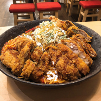 1日5軒食べ歩くインスタグラマーが選ぶ 大阪市内 デカ盛りランチ おすすめ8店を紹介 じゃらんニュース