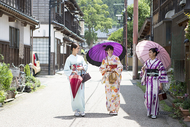 全国のおすすめ城下町15選 江戸時代の面影が残る町並みで散策や食べ歩きを楽しもう じゃらんニュース