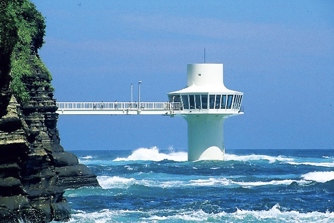 かつうら海中公園 海中展望塔