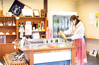 池亀酒造 直売所 かめのこ