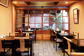 大極殿本舗 六角店