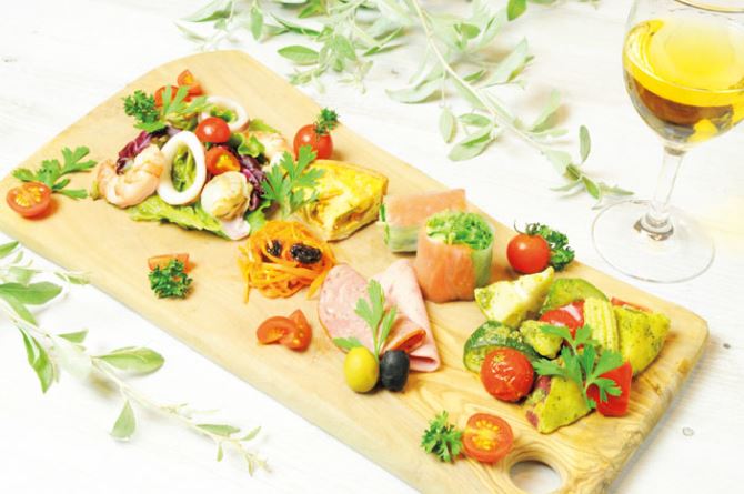 カフェ&ワインバー 葡萄酒一番館