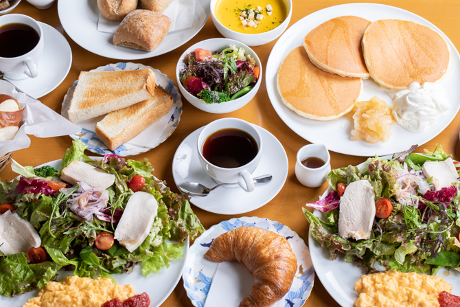 朝食ビュッフェ