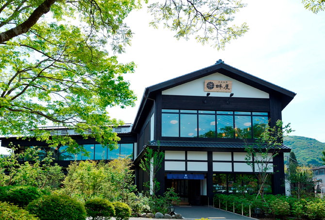 茶屋本陣畔屋cafeKOMON湖紋