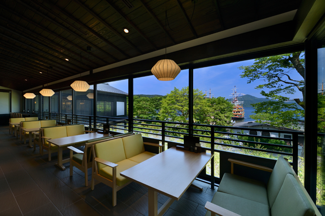 茶屋本陣畔屋cafeKOMON湖紋