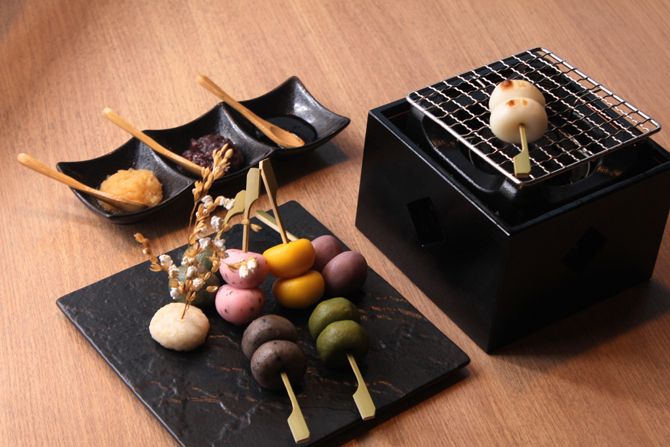 茶屋本陣畔屋cafeKOMON湖紋