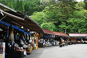 下呂温泉 いでゆ朝市