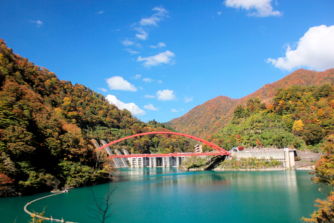 黒部峡谷トロッコ電車