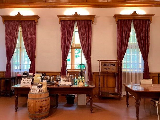 （画像提供：旧函館区公会堂）