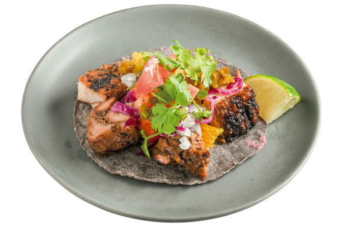 ヤフソチキン TACOS&BAR