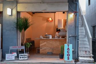 ヤフソチキン TACOS&BAR